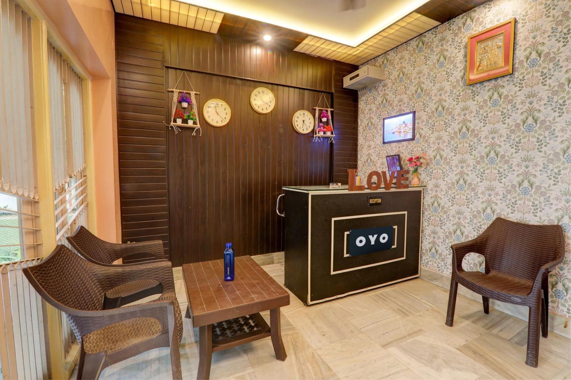Hotel O Flagship Adbhut Moment Hotel Varanasi Exterior photo